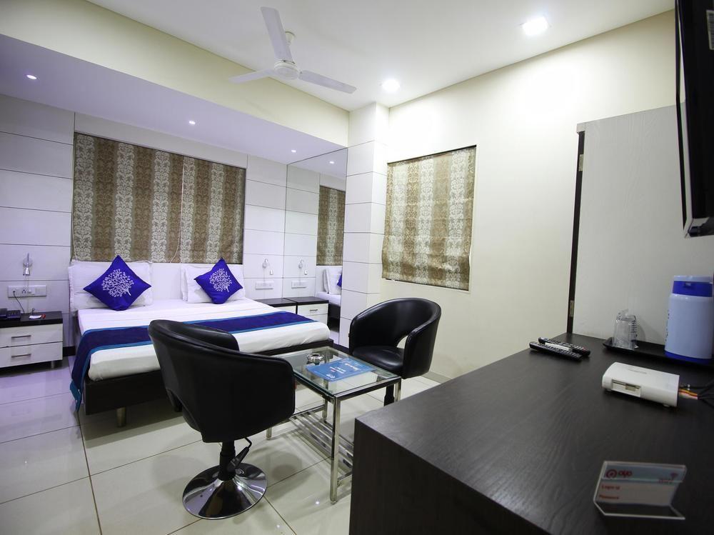 Oyo Usmanpura Ashram Road Ahmedabad