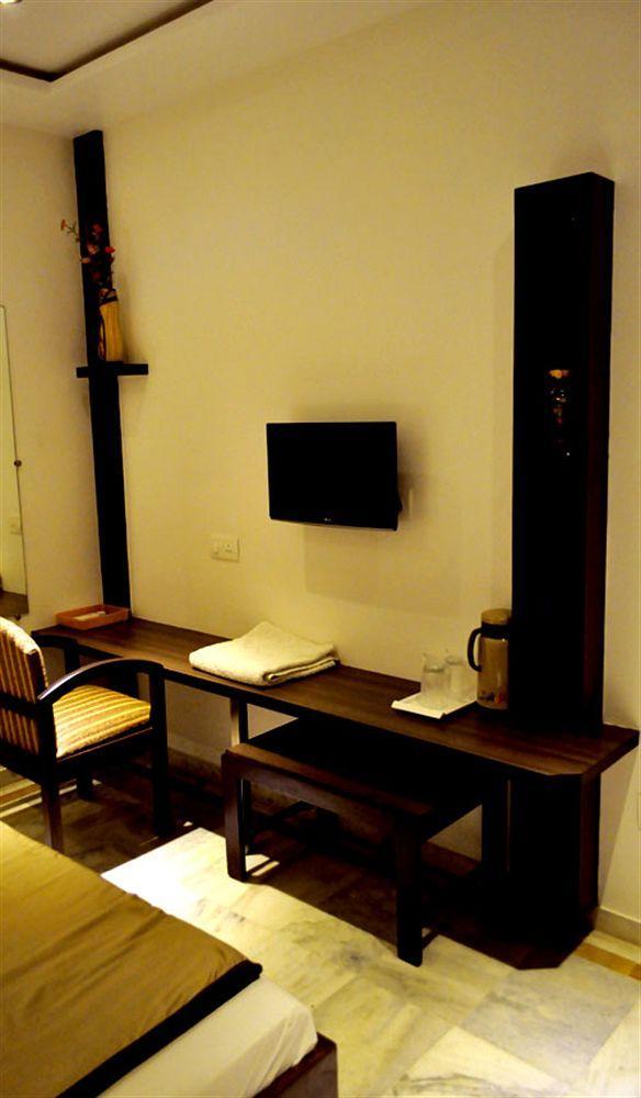 Kamran Palace Hotel 3*