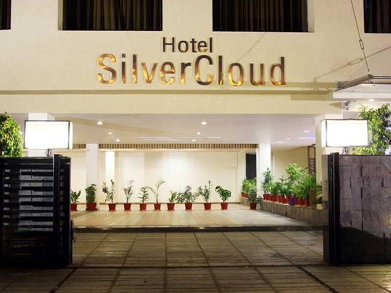 Silvercloud And Banquets