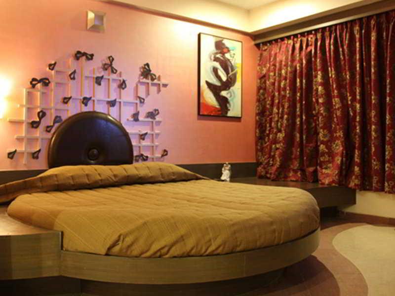 Silvercloud And Banquets Ahmedabad