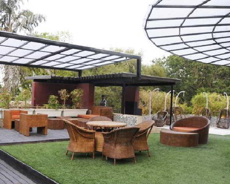 Neelkanth Crystal Hotel 2*