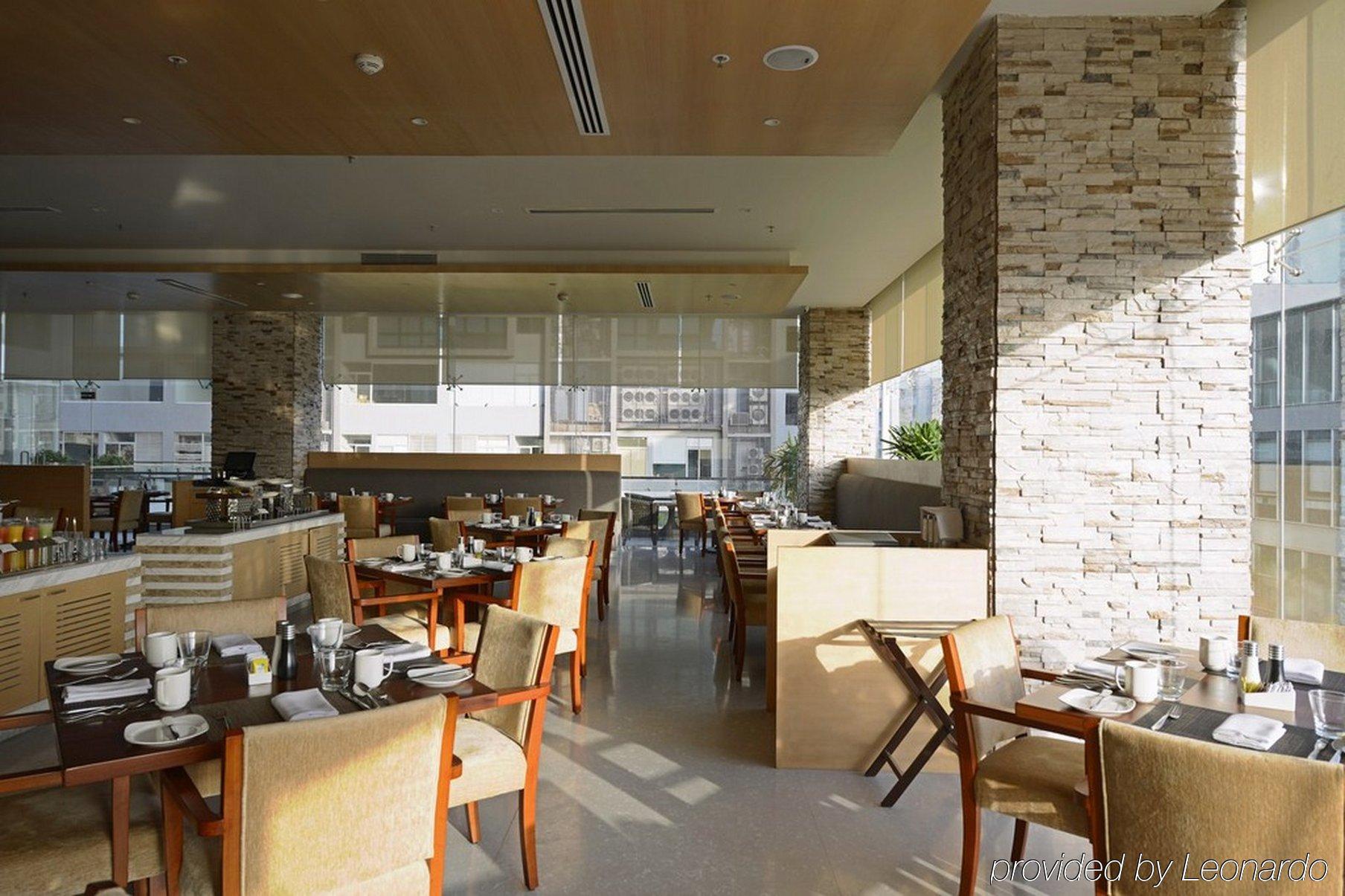 Eastin Hotel Ahmedabad