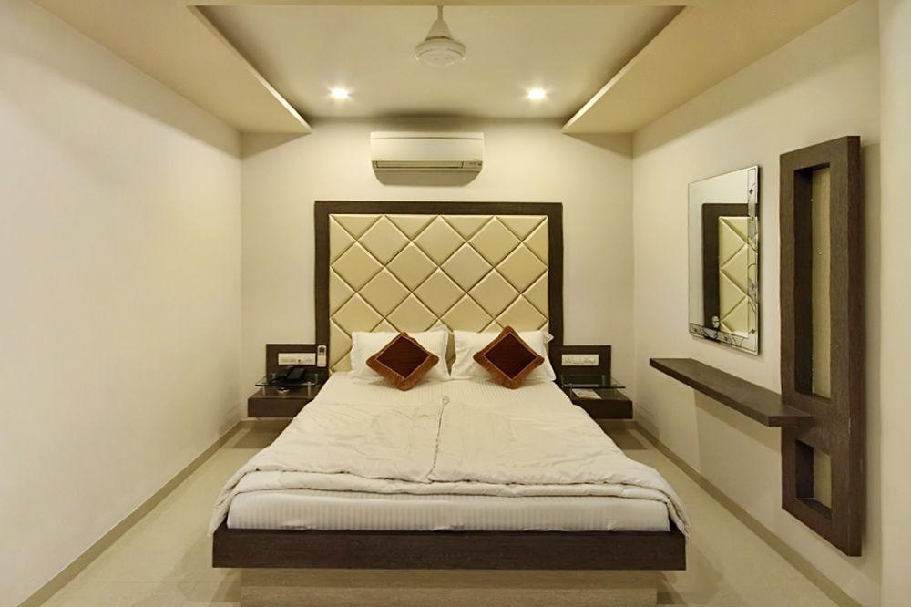 Zo Ashram Road Paldi Hotel Ahmedabad