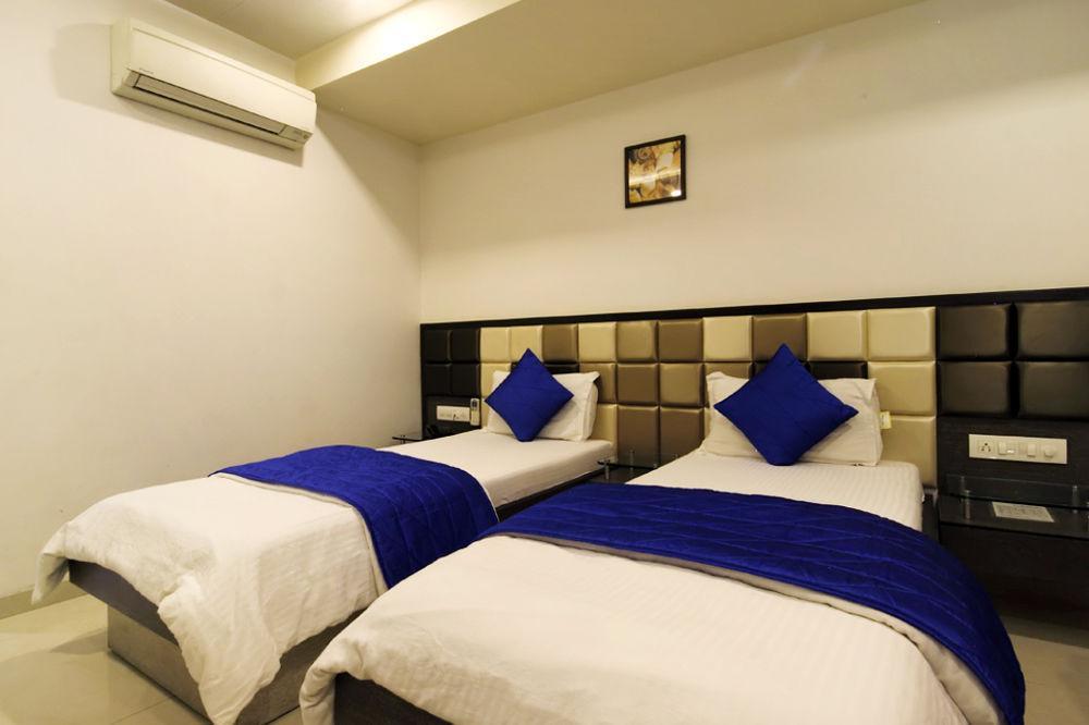 Zo Ashram Road Paldi Hotel Ahmedabad