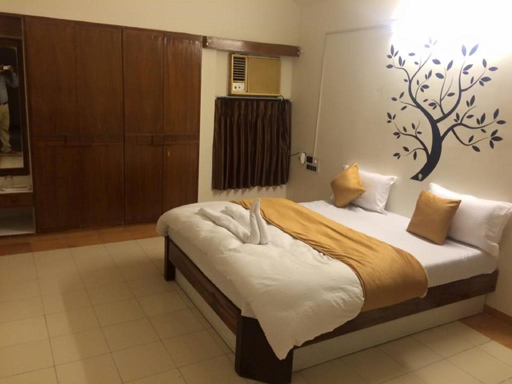 Bed & Breakfast Antra Hospitality Service Sola Ahmedabad