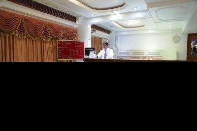 Hotel Golden Plaza 3*