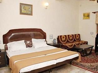 Royal Hotel 2*
