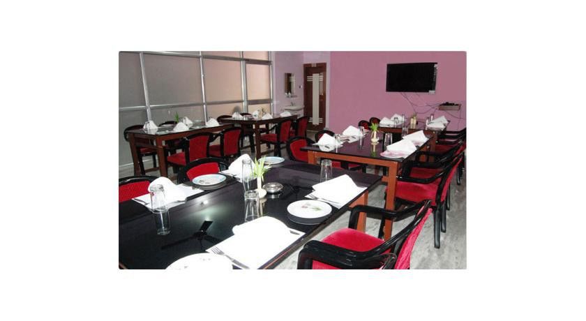 Hotel Avion 3*