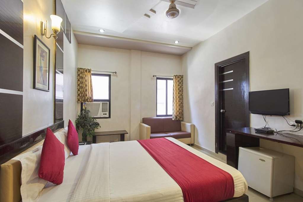 Oyo Flagship 19003 Rudra Mahal Hotel