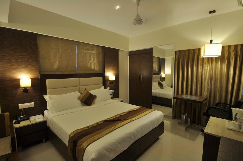 Hotel Le Grande Residency -unmarried Couples Are Not Allowed 3*