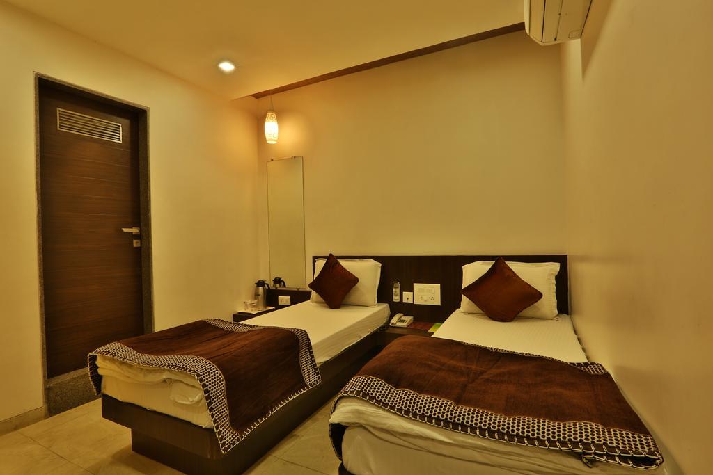 Hotel Kabir 3*