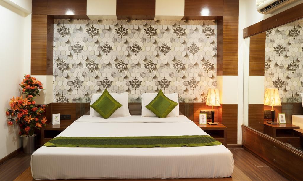 Capital O 15537 Dev Corporate Hotel Ahmedabad