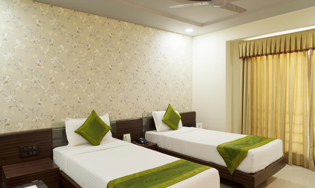Hotel Capital O 15537 Dev Corporate 3*