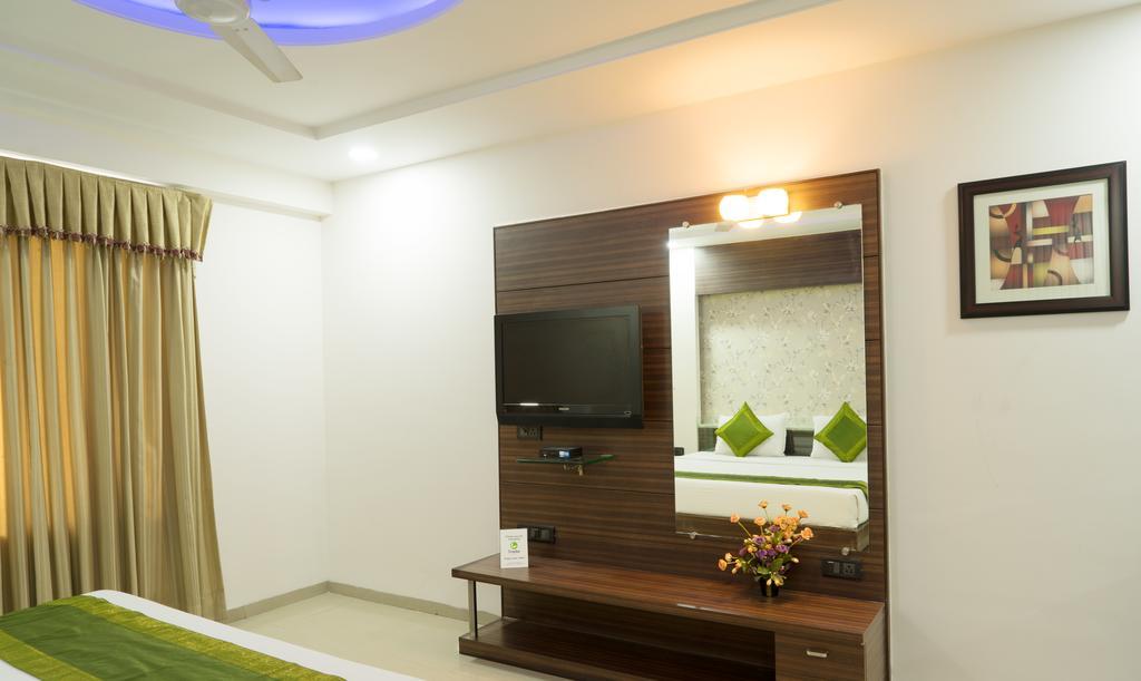 Capital O 15537 Dev Corporate 3* Ahmedabad