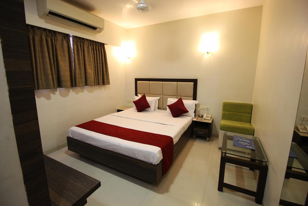 Hotel Oyo 1769 Prime Ahmedabad