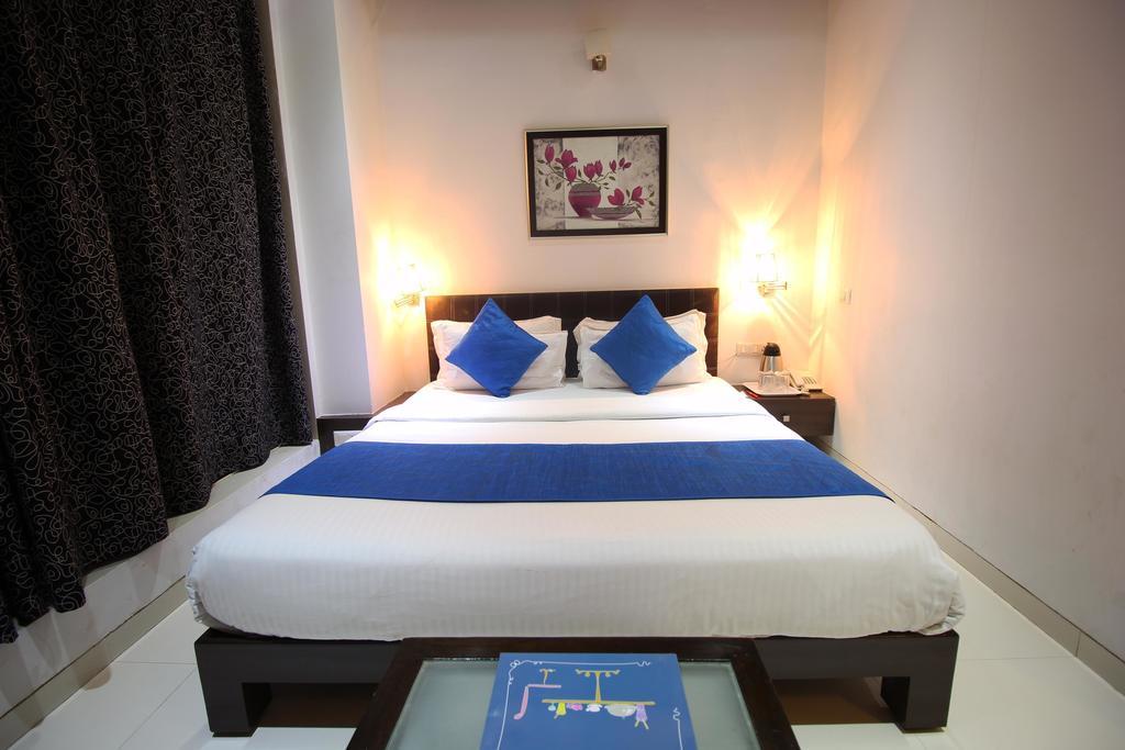 Hotel Oyo 1287 Corporate Residency