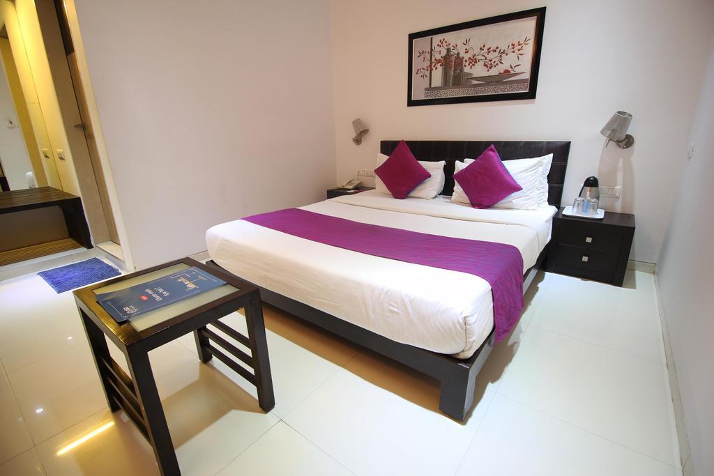 Hotel Oyo 1287 Corporate Residency