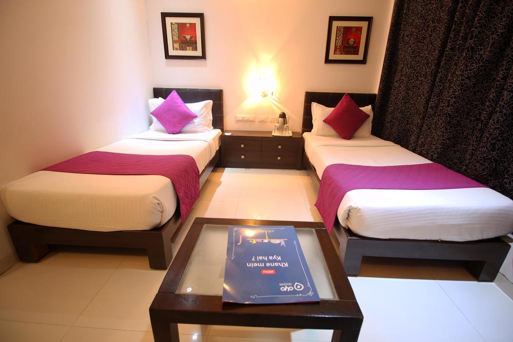 Oyo 1287 Corporate Residency Hotel Ahmedabad