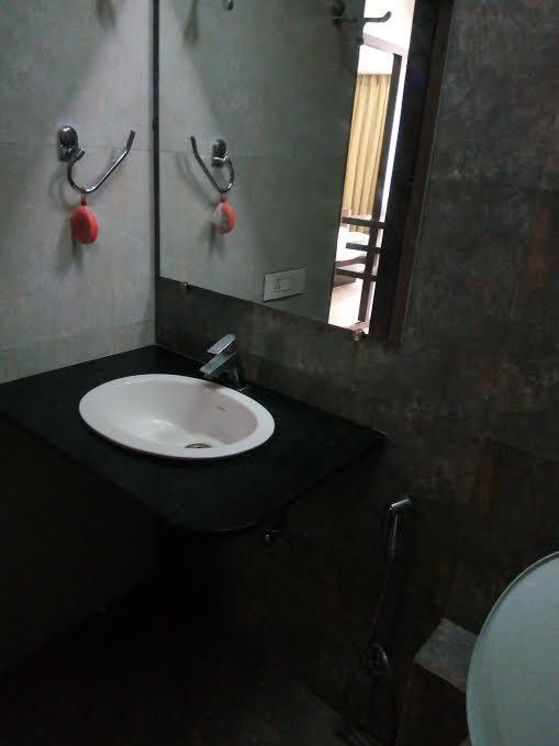Maple Hotel 2*