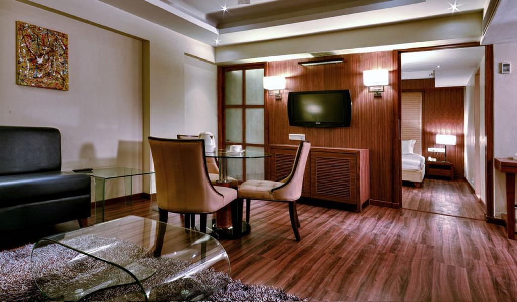 Hotel Avalon & Banquets