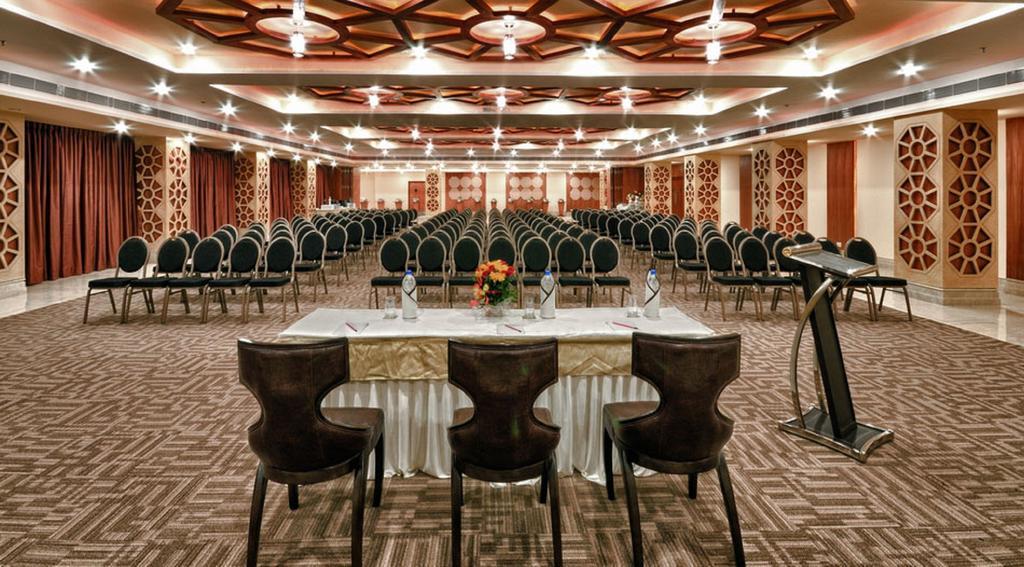 Hotel Avalon & Banquets