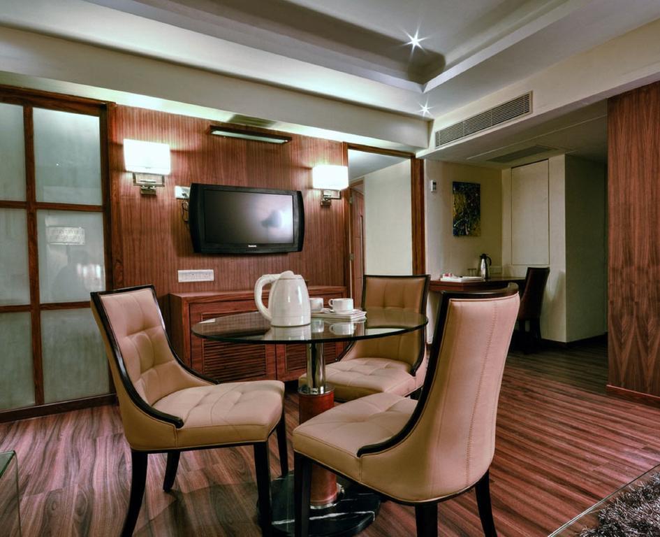 Hotel Avalon & Banquets Ahmedabad