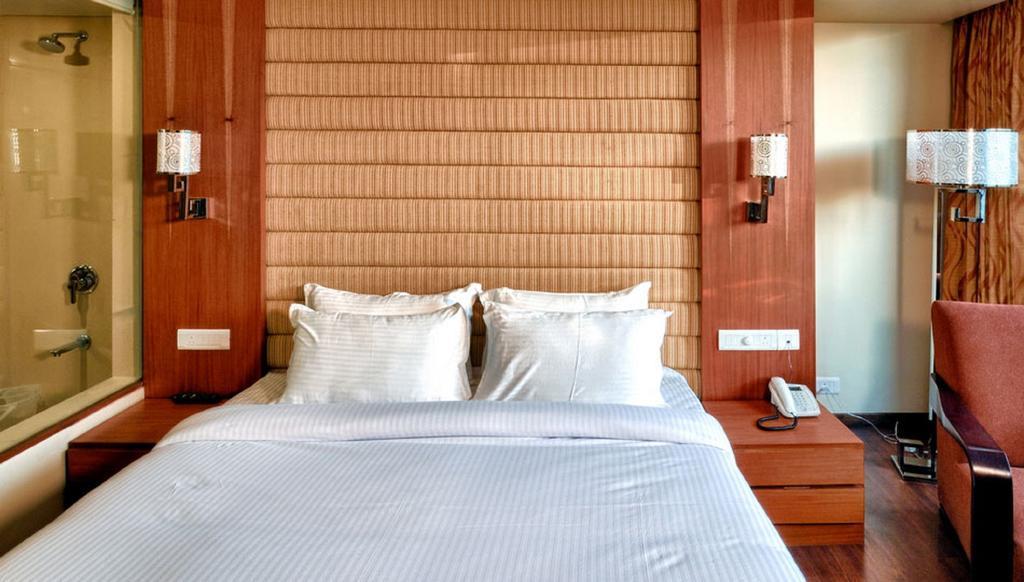 Hotel Avalon & Banquets Ahmedabad