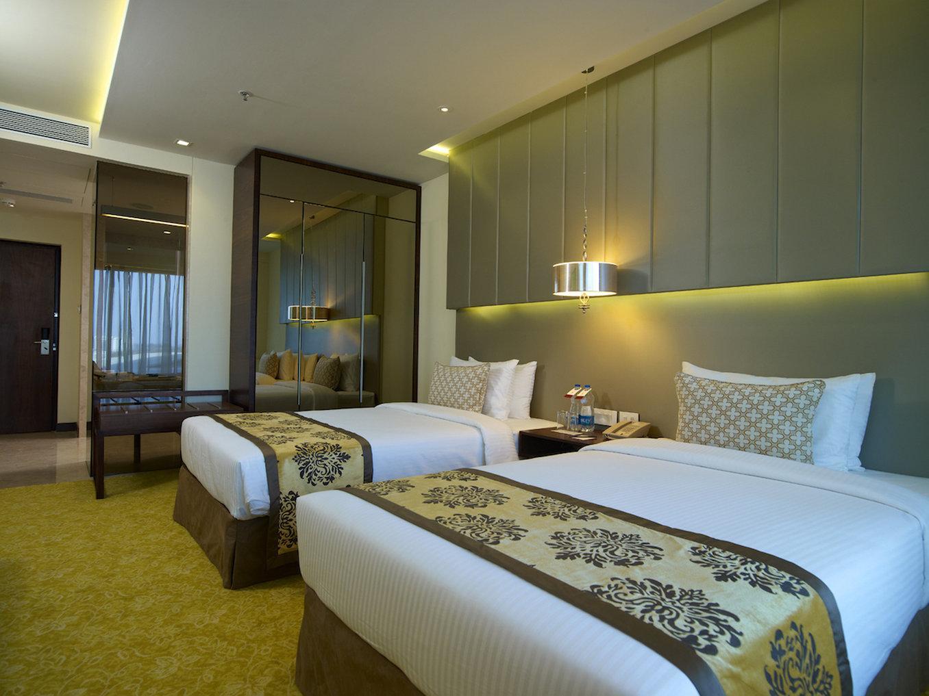 Eastin 5*