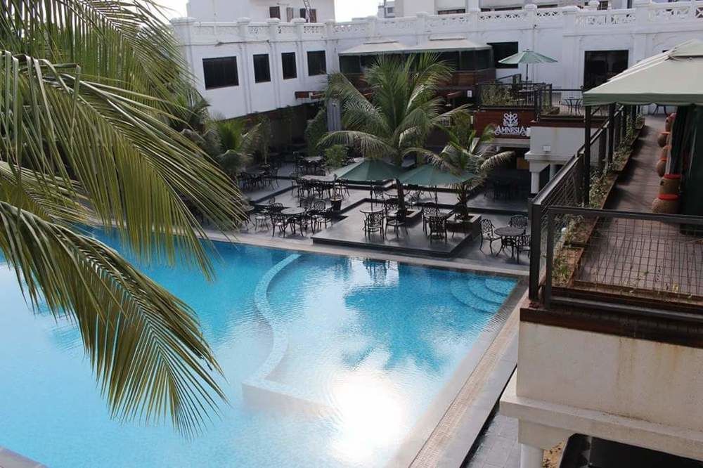 Aarya Grand & Hotel
