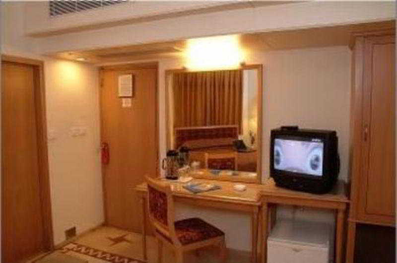 Comfort President Near Junction Station Hotel 4*