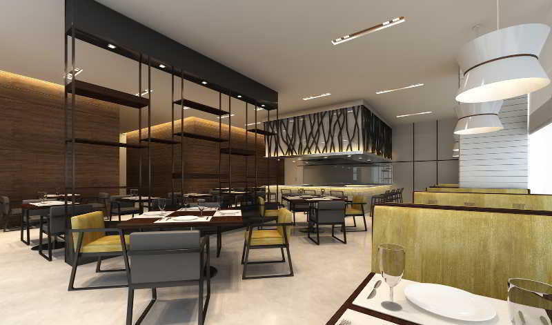 Hotel Eastin 5*