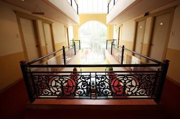 Hotel Oyo Income Tax Ashram Road 2