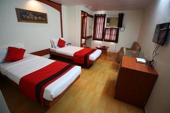 Oyo Income Tax Ashram Road 2 Hotel Ahmedabad