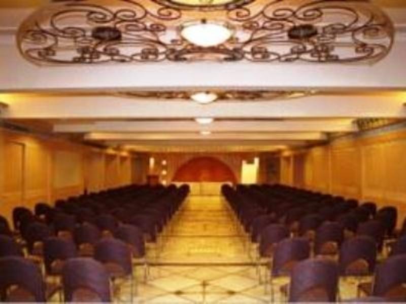 Hotel Comfort President Near Junction Station