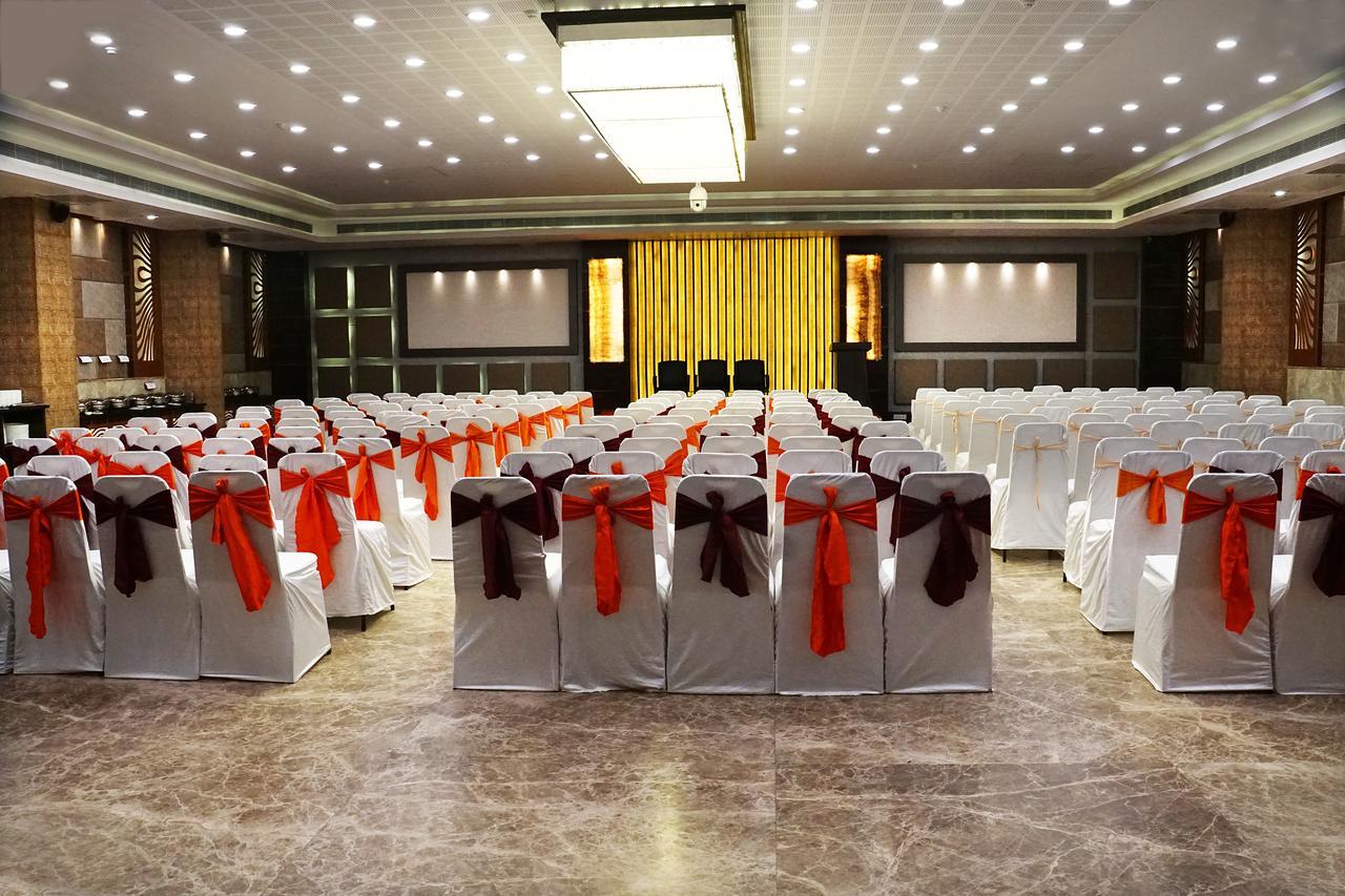 Silvercloud And Banquets Ahmedabad