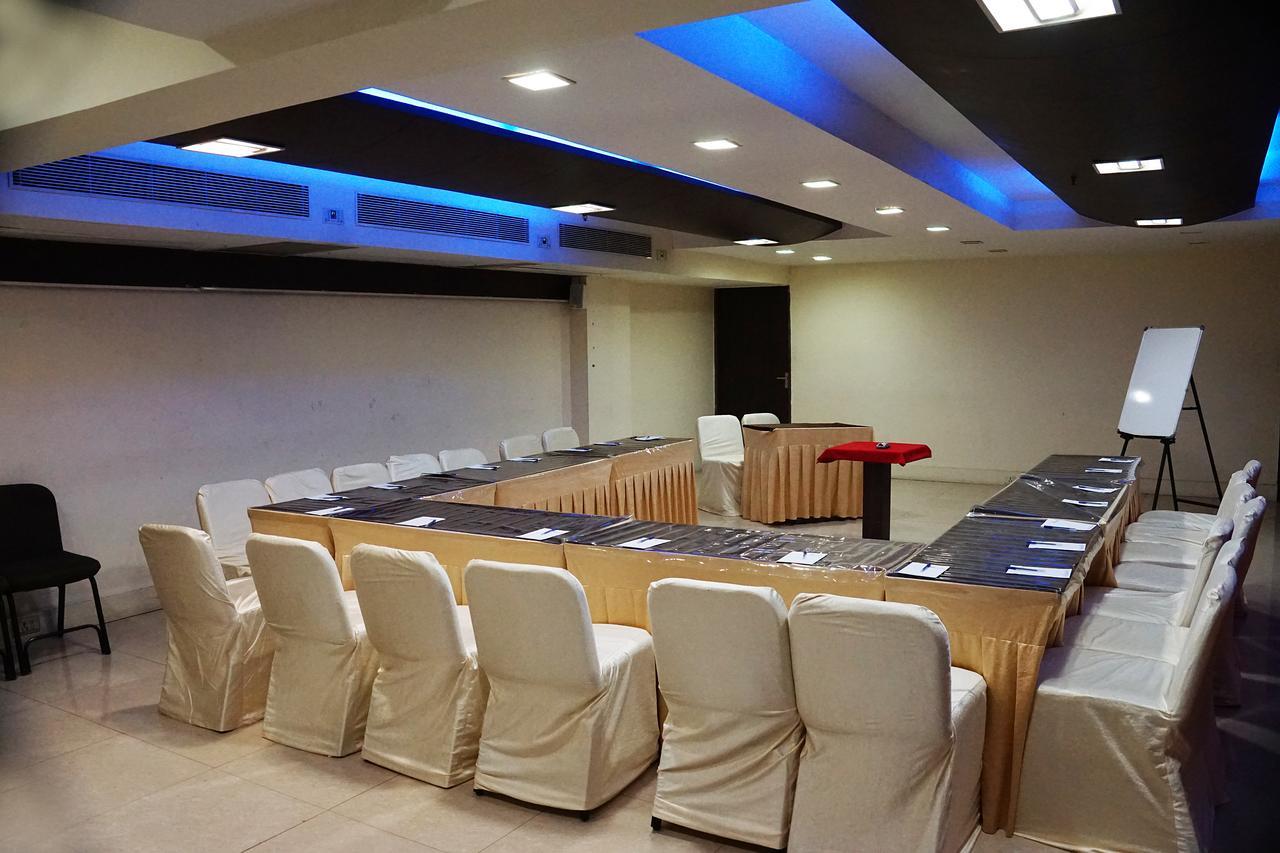 Silvercloud And Banquets Ahmedabad