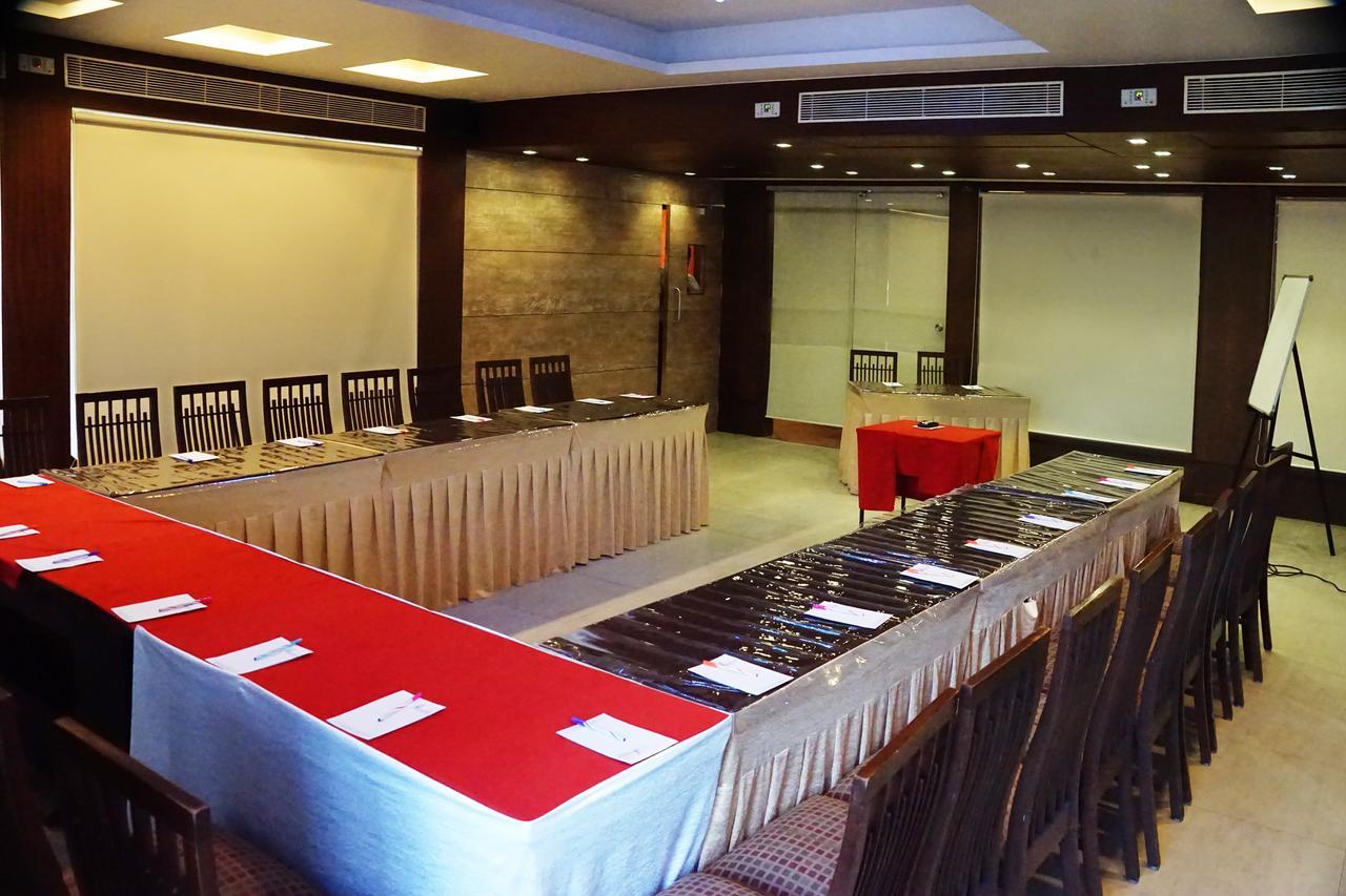 Silvercloud And Banquets 4* Ahmedabad