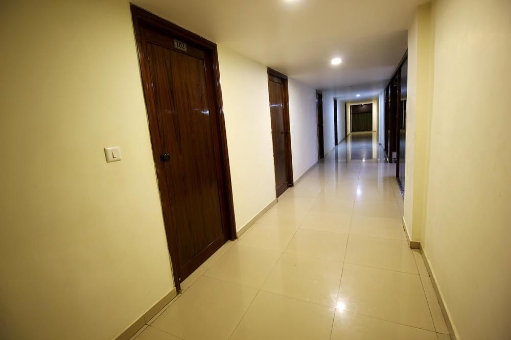 Oyo Gandhi Ashram Road Hotel Ahmedabad