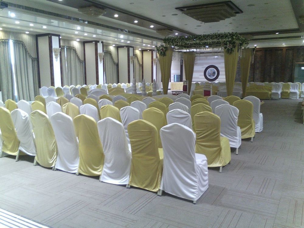 Aarya Grand & 4* Ahmedabad