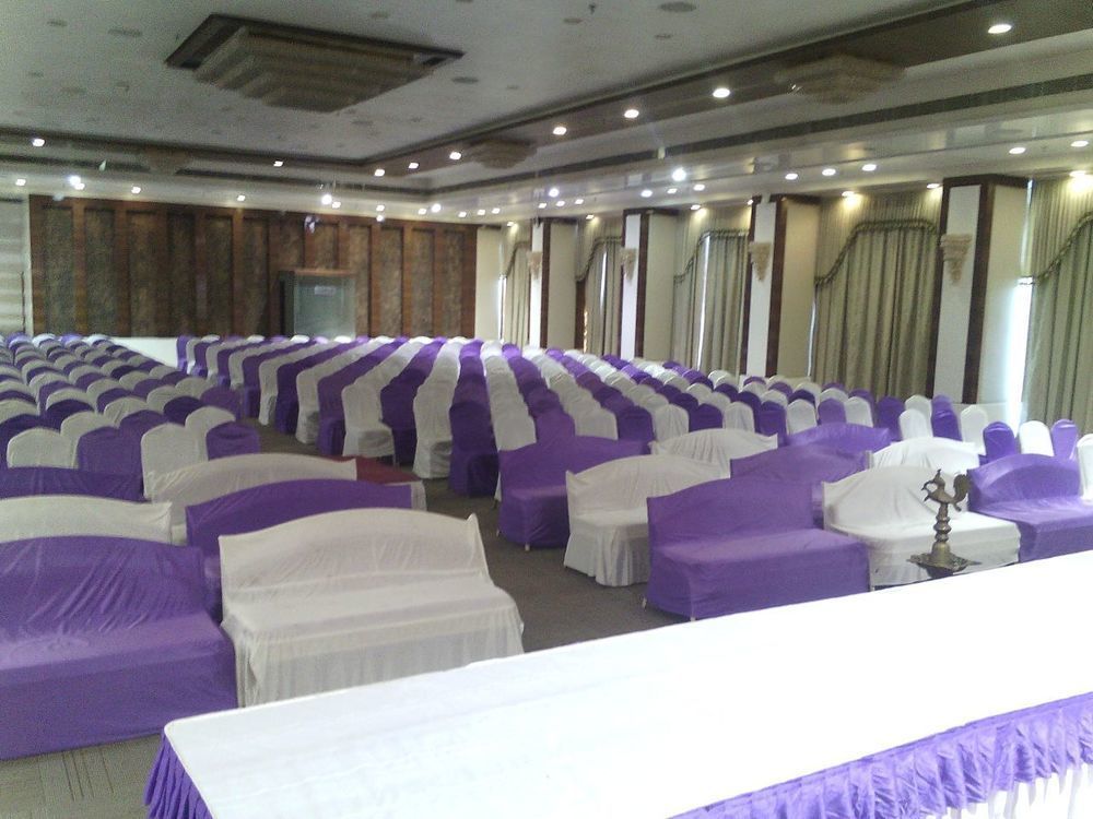 Hotel Aarya Grand &