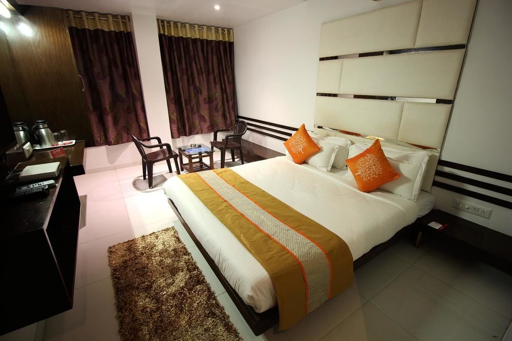 Hotel Oyo Navrangpura 3*