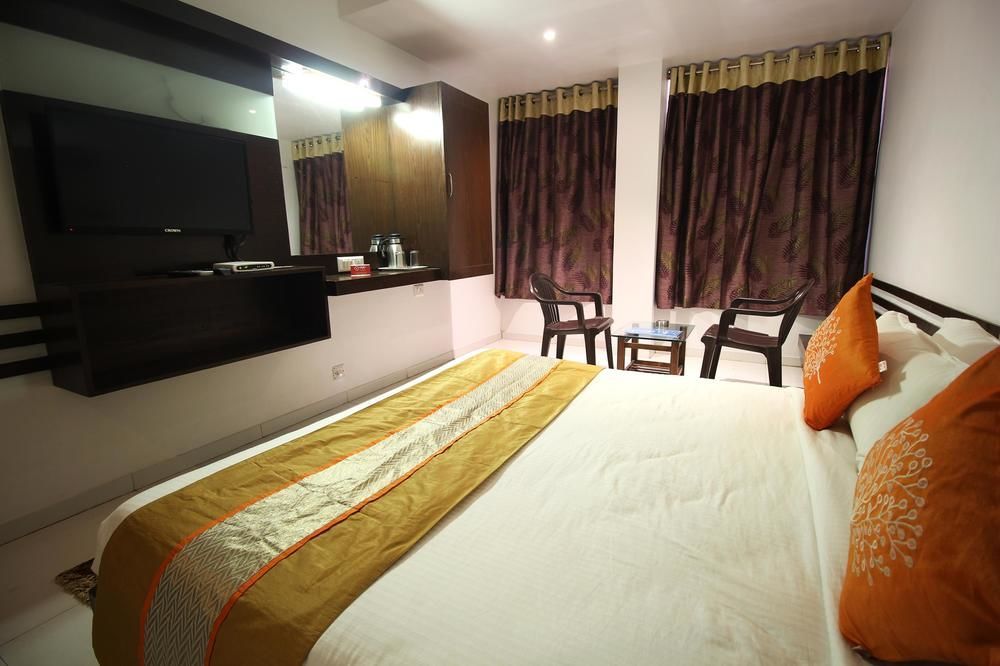 Hotel Oyo Navrangpura Ahmedabad