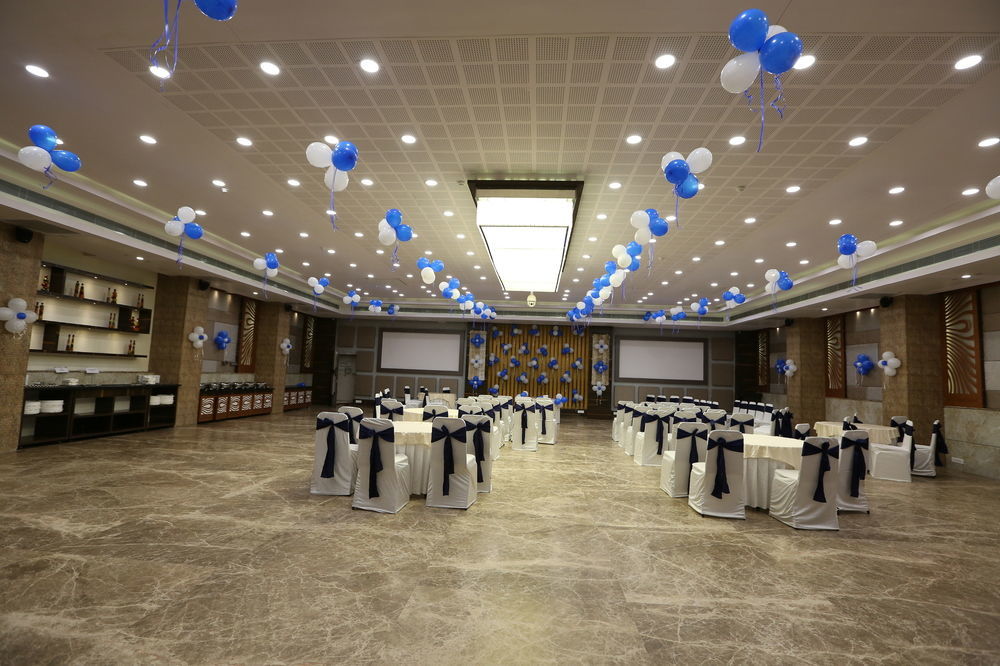 Silvercloud And Banquets 4* Ahmedabad