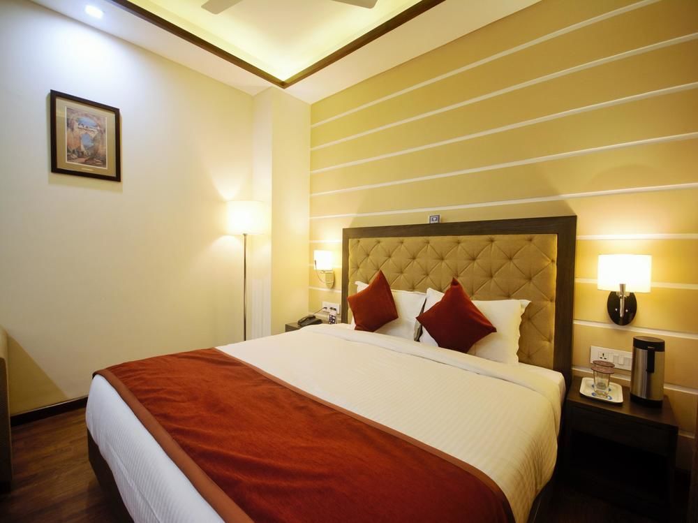 Hotel Oyo 3763 Naeeka 3*