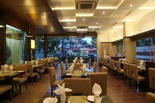 Le Grande Residency -unmarried Couples Are Not Allowed 3*