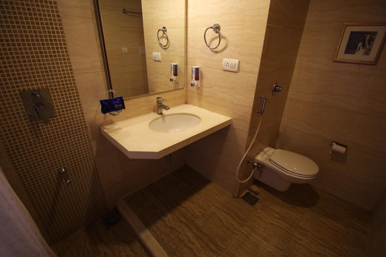 Aarya Grand & Hotel Ahmedabad