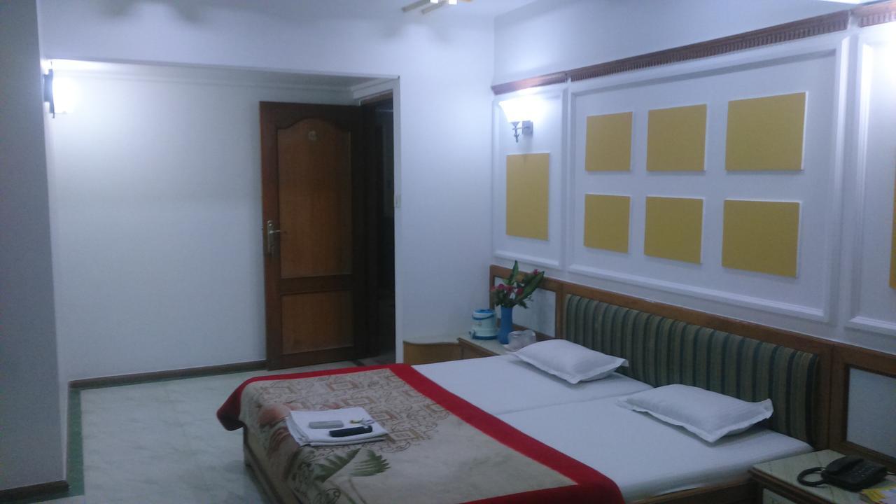 Unnati Hotel Ahmedabad