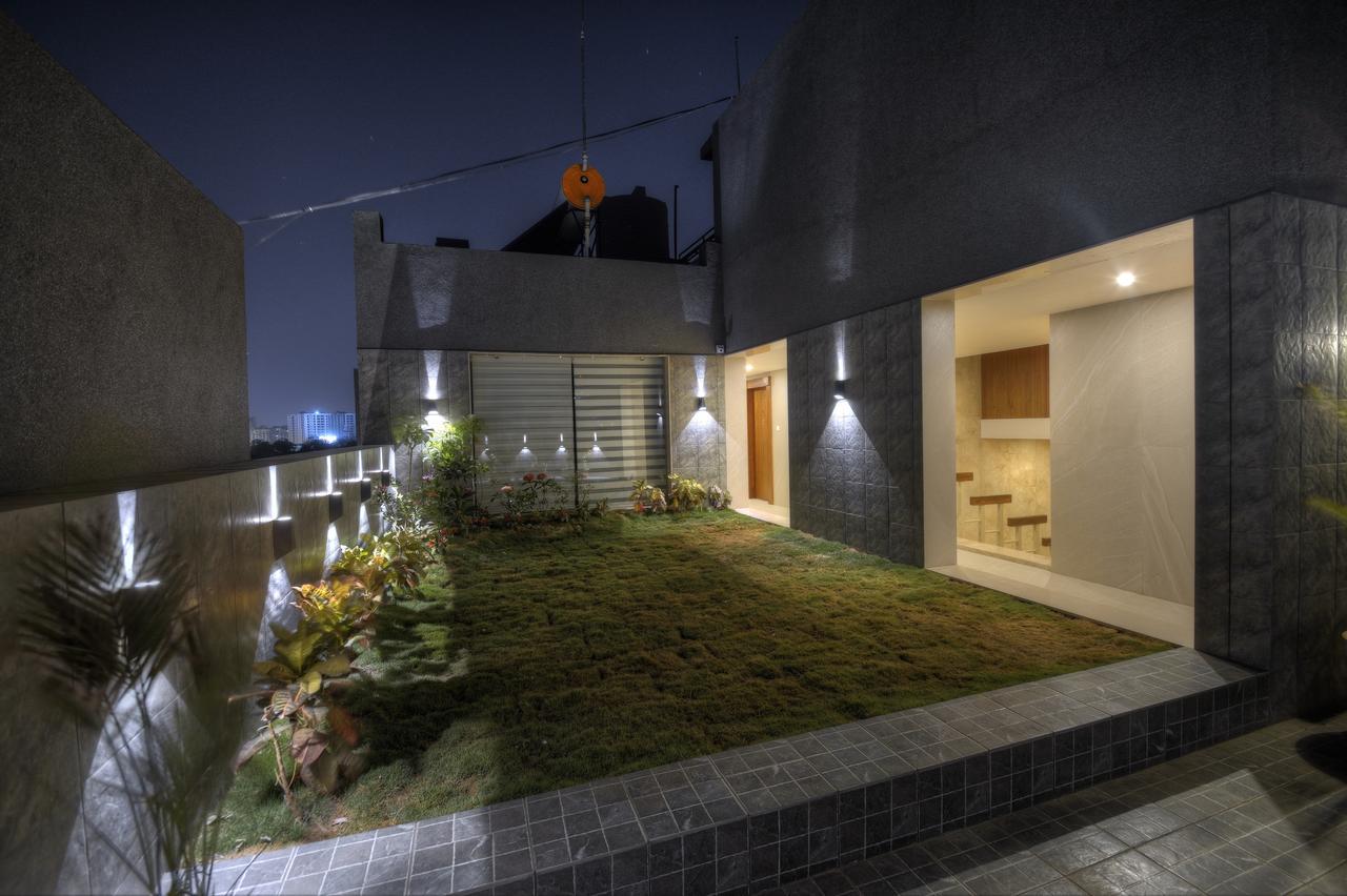 Urbane The