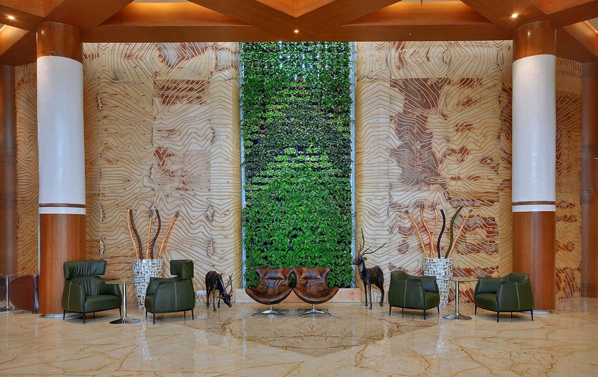 Aarya Grand & Hotel