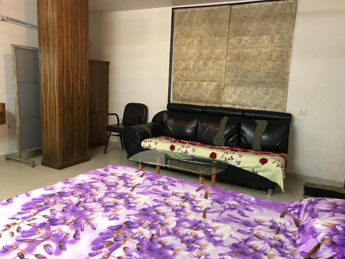 Hotel Rajratna 3*